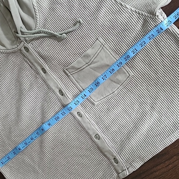 American Eagle Sage Green Ribbed Knit Button-up Cropped Hoodie Shacket Wmns M - Picture 11 of 14
